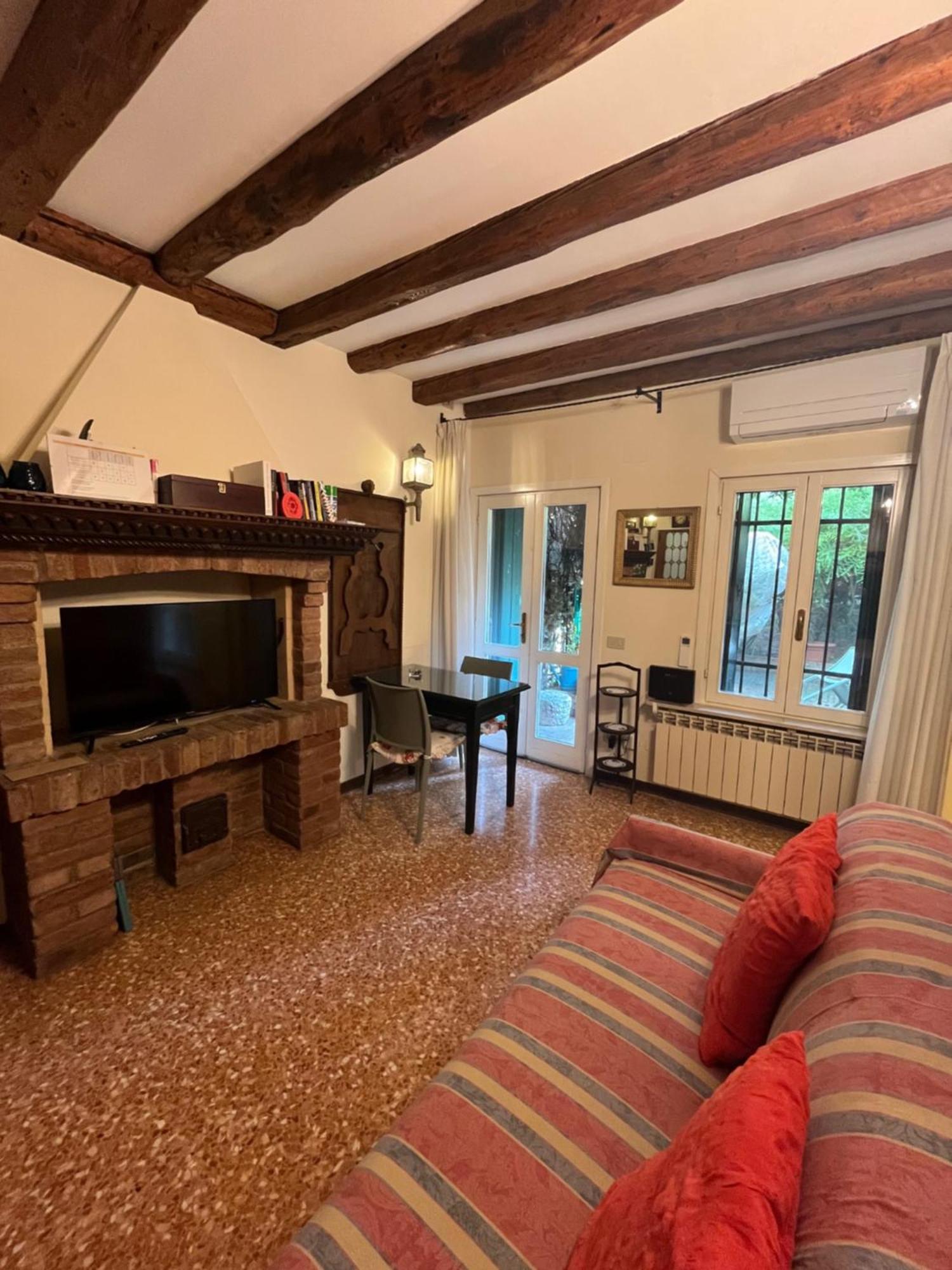 Peggy Apartment